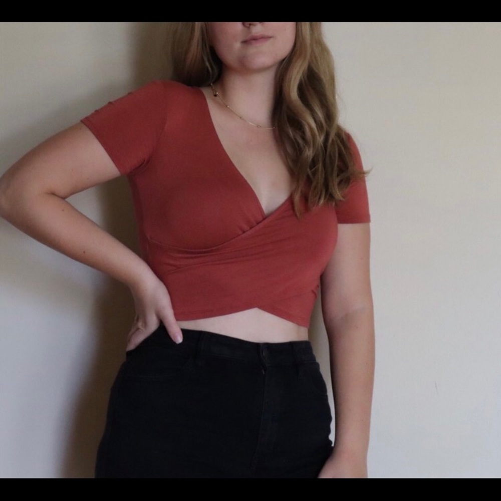 BURNT ORANGE WRAP TOP